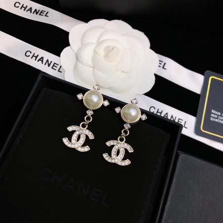 2025年9月26日入荷新品chanelピアスギフト/誕生日...