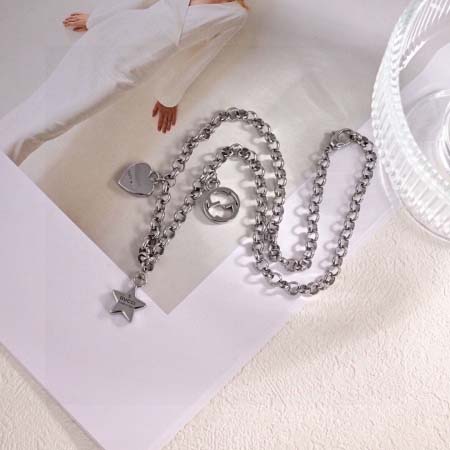 2025年9月26日入荷新品Gucci ネックレスギフト/誕...