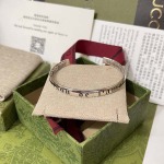 2025年9月26日入荷新品Gucci 腕輪/ブレスレットギフト/誕生日/記念品/アクセサリーxin工場
