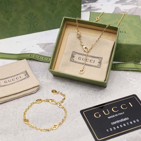 2025年9月26日入荷新品Gucci ネックレスギフト/誕...