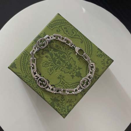 2025年9月26日入荷新品Gucci ネックレスギフト/誕...