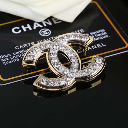 2025年9月26日入荷新品Chanelブローチギフト/誕生...