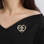 2025年9月26日入荷新品CHANELブローチギフト/誕生日/記念品/アクセサリーxin工場