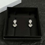 2025年9月26日入荷新品miumiuピアスギフト/誕生日/記念品/アクセサリーxin工場