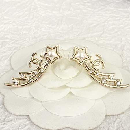 2025年9月26日入荷新品chanelピアスギフト/誕生日...