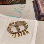 2025年9月26日入荷新品Diorブローチギフト/誕生日/記念品/アクセサリーxin工場