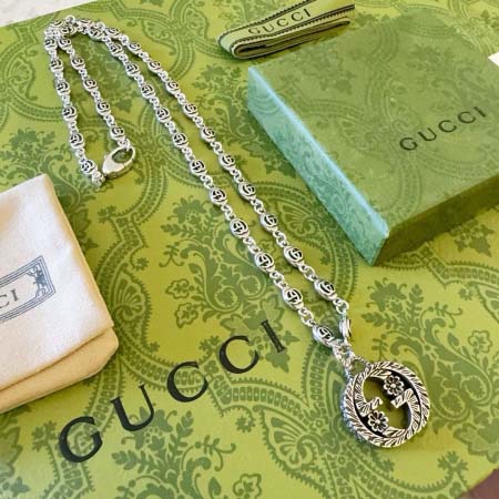 2025年9月26日入荷新品Gucci ネックレスギフト/誕...