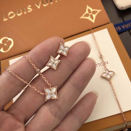 2025年9月26日入荷新品Louis Vuittonブレス...