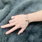 2025年9月26日入荷新品Louis Vuittonブレスレットギフト/誕生日/記念品/アクセサリーxin工場