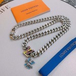 2025年9月26日入荷新品Louis Vuittonネックレスギフト/誕生日/記念品/アクセサリーxin工場