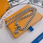 2025年9月26日入荷新品Louis Vuittonネックレスギフト/誕生日/記念品/アクセサリーxin工場