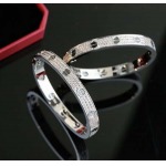 2025年9月26日入荷新品Cartier腕輪/ブレスレットギフト/誕生日/記念品/アクセサリーxin工場