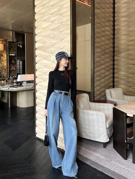 2025年9月26日入荷秋冬新作PRADAジーパンファッショ...