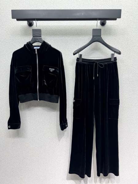 2025年9月26日入荷秋冬新作Pradaセット上下ファッシ...