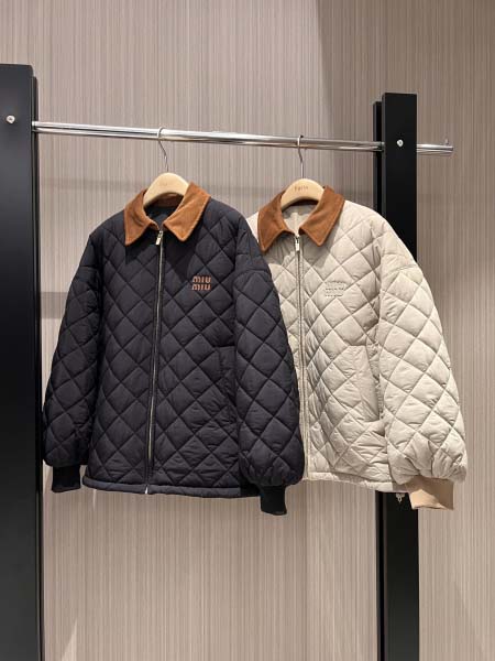 2025年9月26日入荷秋冬新作 miumiuジャケットファ...