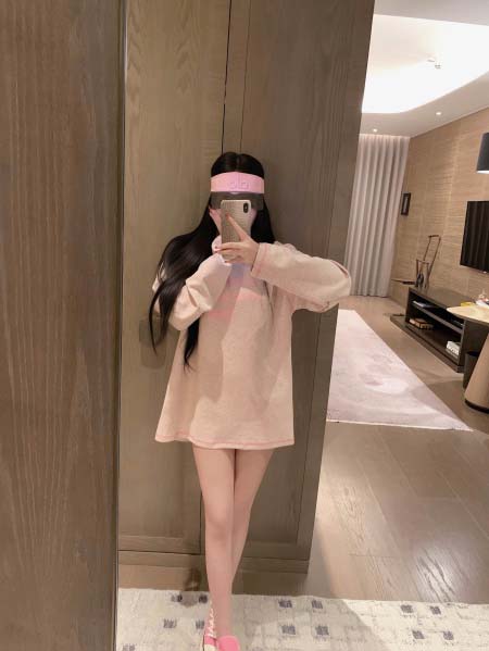 2025年9月26日入荷秋冬新作Acne長袖ファッション/誕...