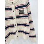 2025年9月26日入荷秋冬新作 miumiuニットのセーターファッション/誕生日プレゼント/贈り物 can工場
