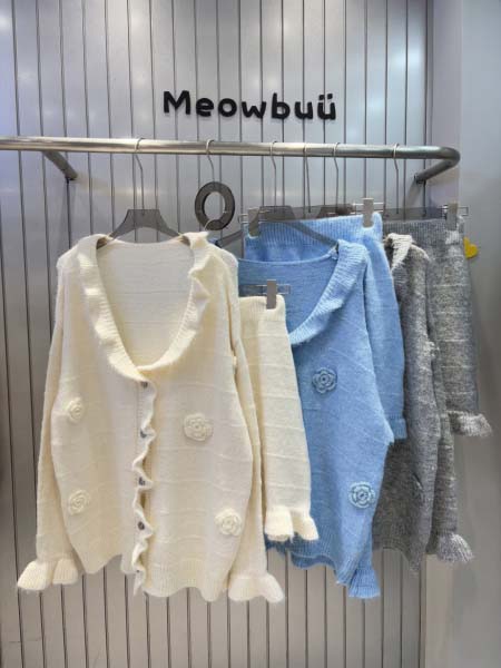 2025年9月26日入荷秋冬新作Chanelニットのセーター...