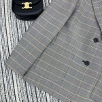 2025年9月27日入荷秋冬新作 miumiuジャケットファッション/誕生日プレゼント/贈り物 can工場