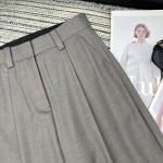 2025年9月27日入荷秋冬新作 miumiuズボンファッション/誕生日プレゼント/贈り物 can工場