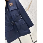 2025年9月27日入荷秋冬新作 miumiuジャケットファッション/誕生日プレゼント/贈り物 can工場