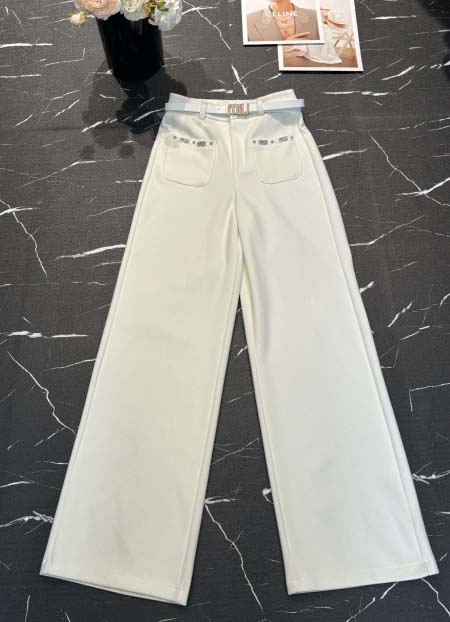 2025年9月27日入荷秋冬新作 miumiuジーパンファッ...