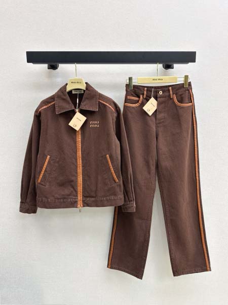 2025年9月27日入荷秋冬新作 miumiuジャケットファ...