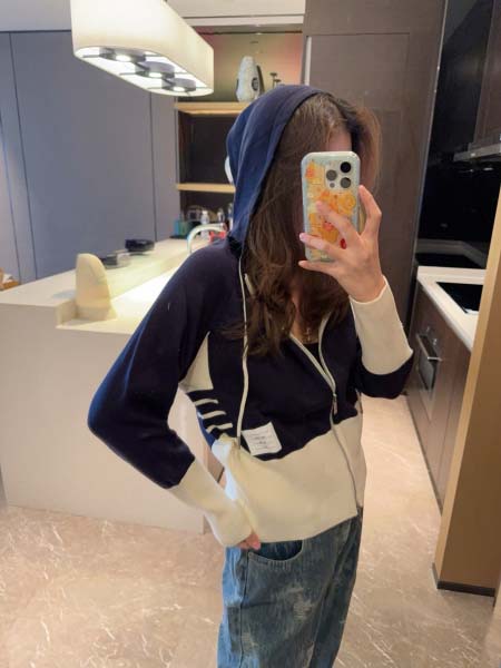 2025年9月27日入荷秋冬新作THOM BROWNEジャケ...