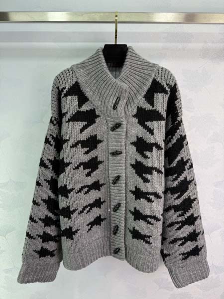 2025年9月28日入荷新作Fendiレディース服高級N品人...