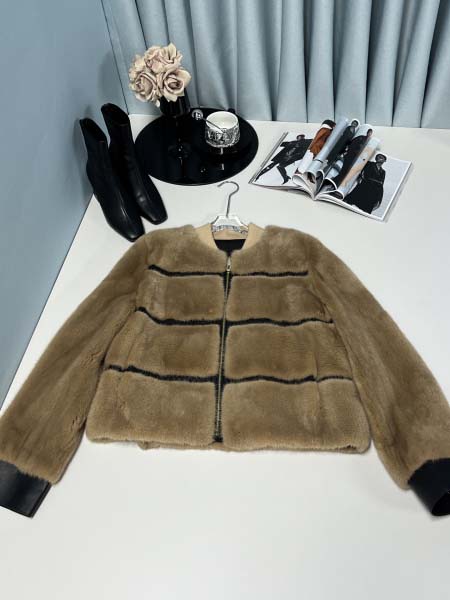 2025年9月28日入荷秋冬新作Louis Vuittonレ...