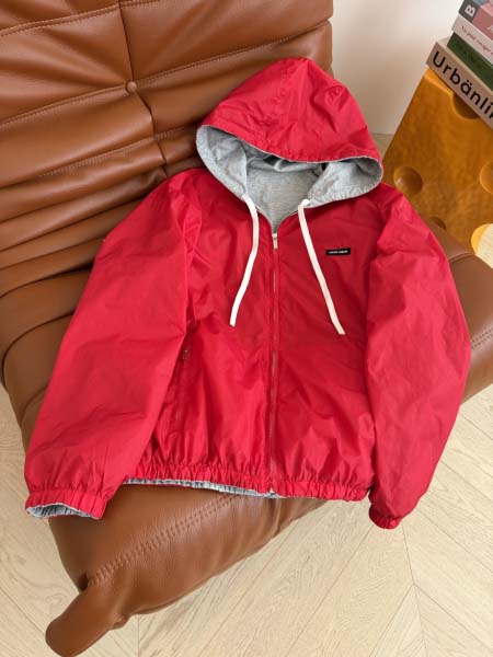 2025年9月28日入荷秋冬新作miumiuレディース服高級...