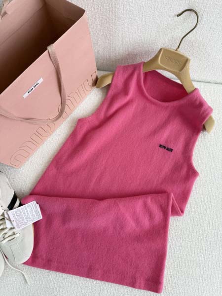 2025年9月28日入荷秋冬新作miumiuレディース服高級...