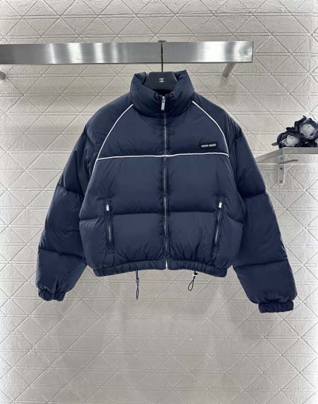 2025年9月29日入荷秋冬新作Miumiuレディース服高級...