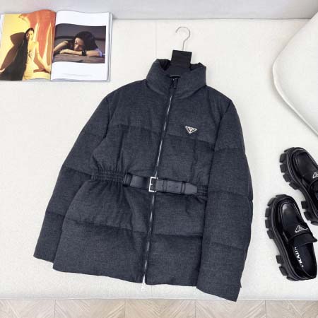 2025年9月29日入荷秋冬新作Pradaレディース服高級N...