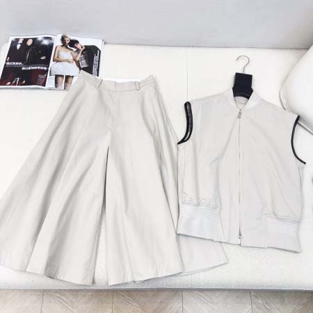 2025年9月29日入荷秋冬新作HERMESセットレディース...