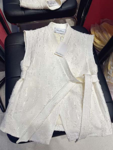 2025年9月29日入荷秋冬新作MaxMaraレディース服原...