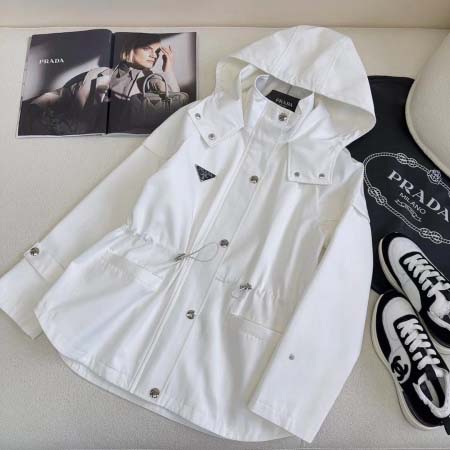 2025年9月30日入荷秋冬新作Pradaファッション/誕生...