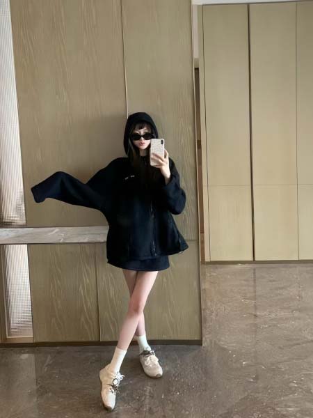 2025年9月30日入荷秋冬新作MIUMIU セットファッシ...