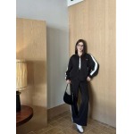 2025年9月30日入荷秋冬新作Prada セットファッション/誕生日プレゼント/贈り物 can工場