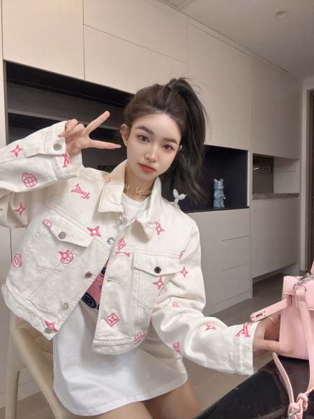 2025年10月1日入荷秋冬新作Louis Vuittonジャケットファッション/誕生日プレゼント/贈り物 can工場