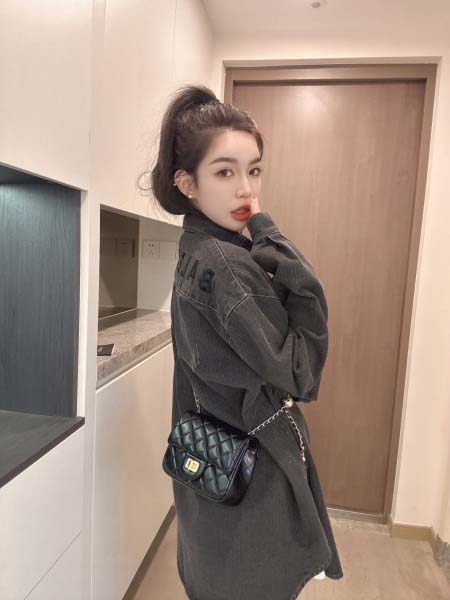 2025年10月1日入荷秋冬新作Balenciagaファッション/誕生日プレゼント/贈り物 can工場