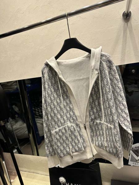 2025年10月1日入荷秋冬新作Dior ファッション/誕生日プレゼント/贈り物 can工場