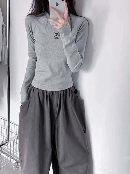 2025年10月1日入荷秋冬新作Chanel シャツ ファッション/誕生日プレゼント/贈り物 can工場