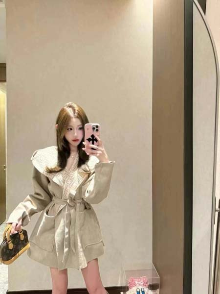 2025年10月1日入荷秋冬新作Fendi ジャケット ファッション/誕生日プレゼント/贈り物 can工場