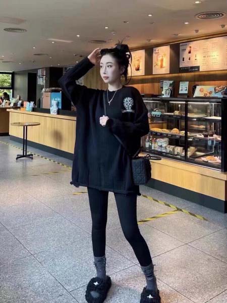 2025年10月1日入荷秋冬新作Chrome hearts ニット/セーターファッション/誕生日プレゼント/贈り物 can工場