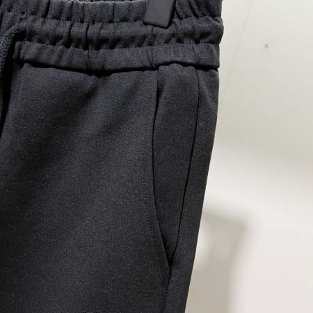 2025年10月9日秋冬入荷新作GUCCI ズボン高品質安い人気商品/HL工場