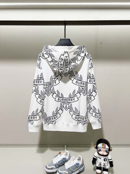 2025年10月9日秋冬入荷新作BURBERRYパーカー高品質安い人気商品/HL工場
