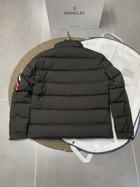 2025年10月11日秋冬入荷新作Monclerダウンジャケット高品質安い人気商品/HL工場