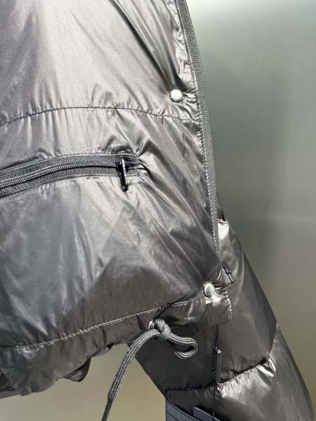 2025年10月11日秋冬入荷新作Pradaダウンジャケット高品質安い人気商品/HL工場