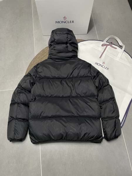 2025年10月11日秋冬入荷新作Monclerダウンジャケット高品質安い人気商品/HL工場